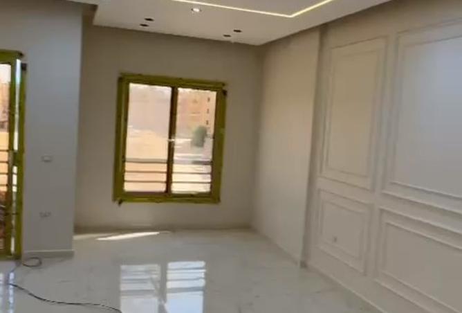 8090695 - Property Image 2