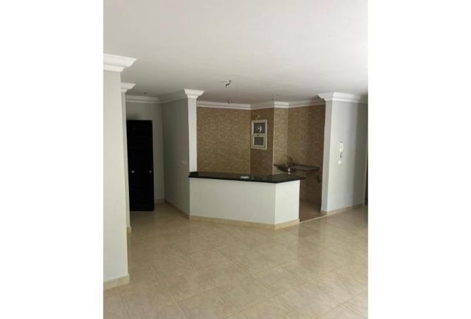 8092061 - Property Image 2