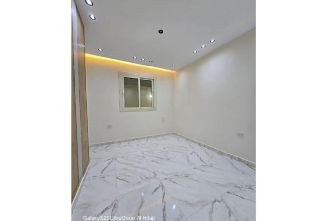 8100596 - Property Image 2