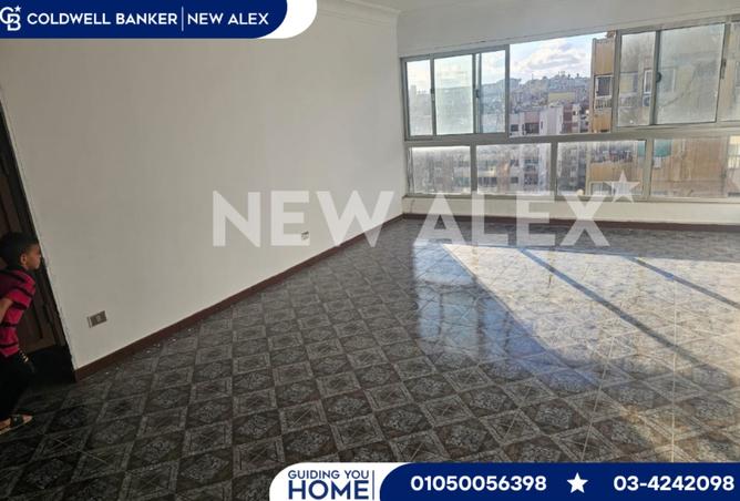 8102828 - Property Image 2