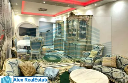 Apartment - 3 Bedrooms - 2 Bathrooms for rent in Al Geish Road - Cleopatra - Hay Sharq - Alexandria