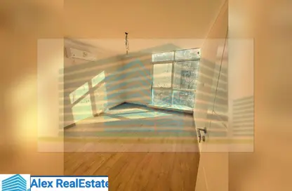 شقة - 3 غرف نوم - 2 حمامات للايجار في جراند فيو - سموحة - حي شرق - الاسكندرية