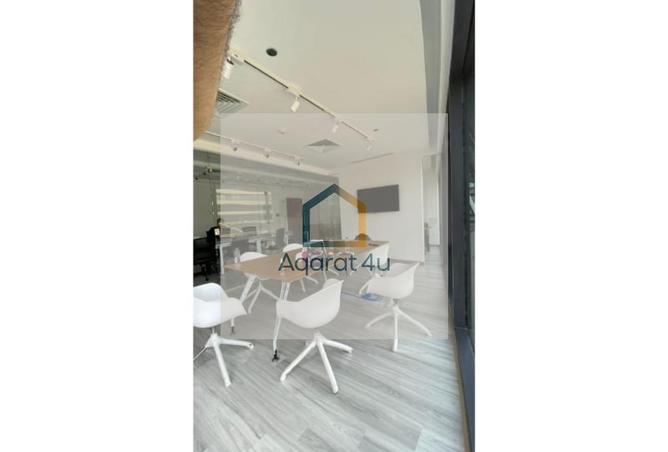 8301776 - Property Image 2