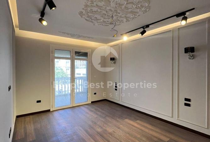 8128113 - Property Main Image