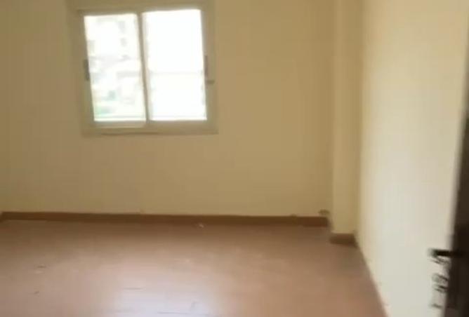 8121055 - Property Image 3