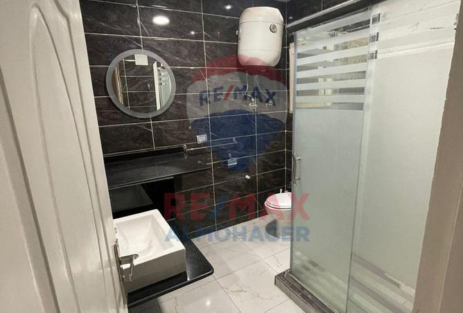 8121200 - Property Image 3