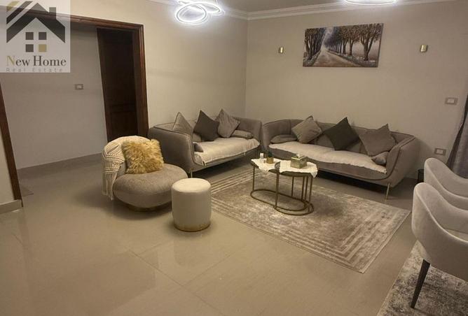 8121995 - Property Image 2