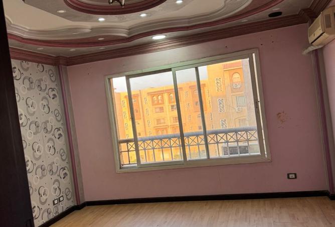 8122250 - Property Image 2