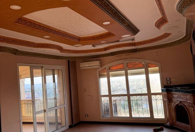 8122250 - Property Image 3