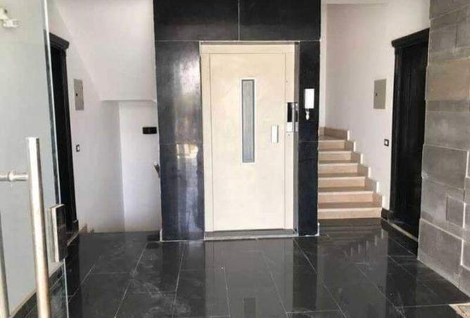 8125607 - Property Image 3