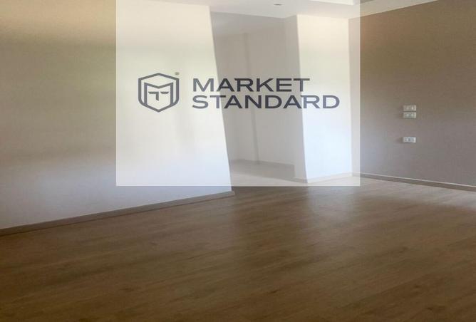 8301497 - Property Image 3