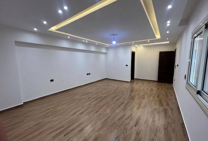 8128719 - Property Image 2