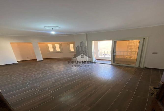 8128739 - Property Image 2