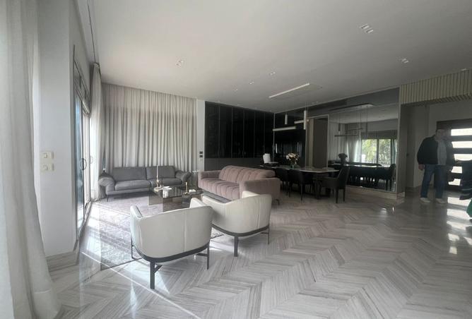 8129555 - Property Image 2