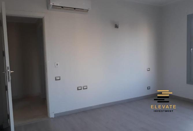 8325349 - Property Image 2