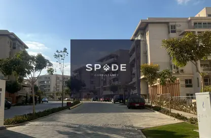 Apartment - 2 Bedrooms - 3 Bathrooms for sale in Lagoon Beach Park - 5th Settlement Compounds - The 5th Settlement - New Cairo City - Cairo