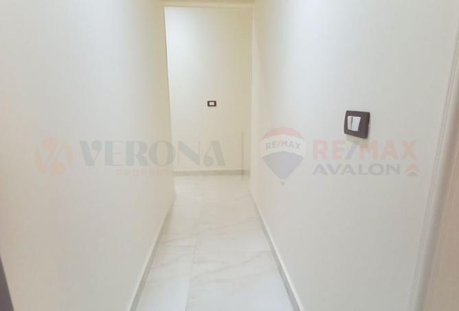 8138929 - Property Image 2