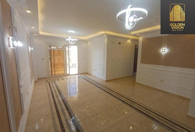 8369918 - Property Main Image