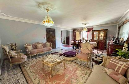 Apartment - 3 Bedrooms - 2 Bathrooms for sale in Mahmoud Al Essawy St. - Miami - Hay Awal El Montazah - Alexandria