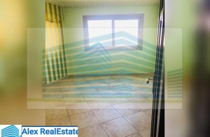 Apartment - 2 Bedrooms - 2 Bathrooms for rent in Abo Qir St. - Sporting - Hay Sharq - Alexandria