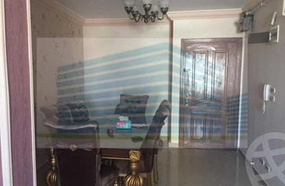 Apartment - 3 Bedrooms - 1 Bathroom for rent in Istanbul - Salah Mostafa - El Soltan Hussein St. - Raml Station - Hay Wasat - Alexandria