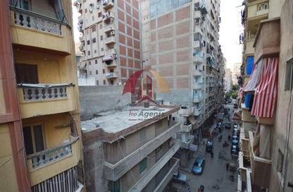 Apartment - 2 Bedrooms - 1 Bathroom for sale in Fleming - Hay Sharq - Alexandria