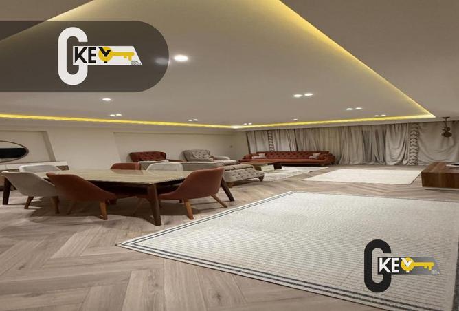 8160280 - Property Image 2