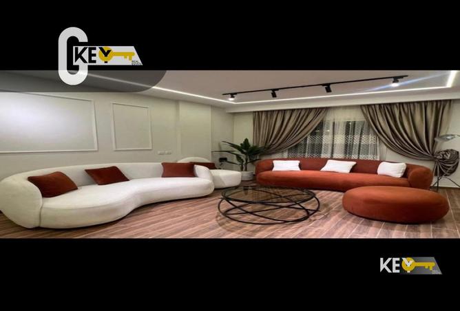 8160044 - Property Image 2