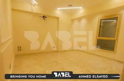 شقة - 3 غرف نوم - 1 حمام للبيع في سيدي بشر - حي اول المنتزة - الاسكندرية