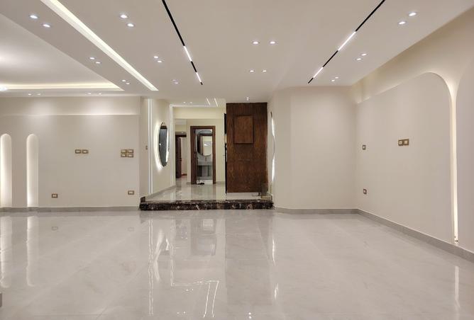 8161757 - Property Main Image