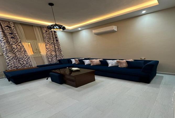 8163453 - Property Image 2