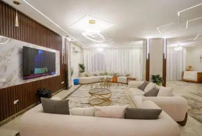 8165749 - Property Image 2