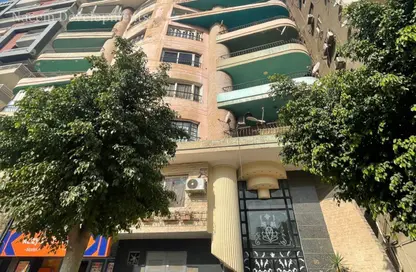 Apartment - 3 Bedrooms - 3 Bathrooms for sale in Makram Ebeid St. - 6th Zone - Nasr City - Cairo