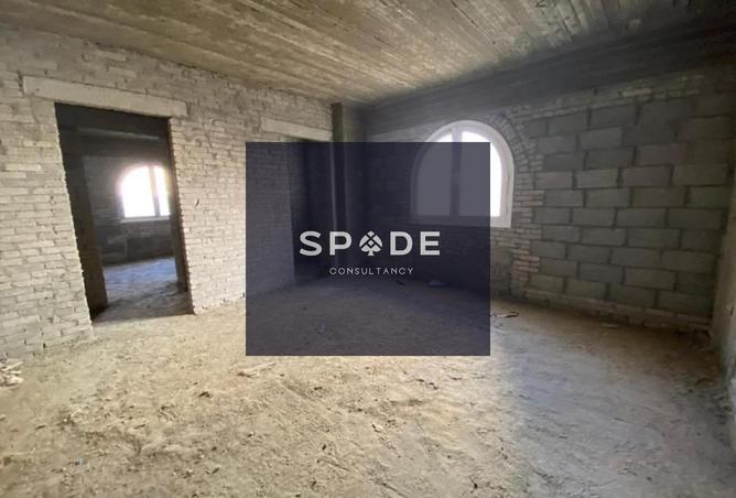 8304651 - Property Image 3