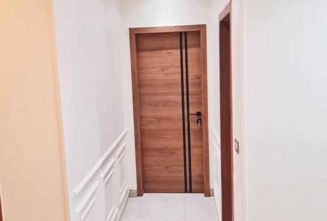 8176067 - Property Image 3