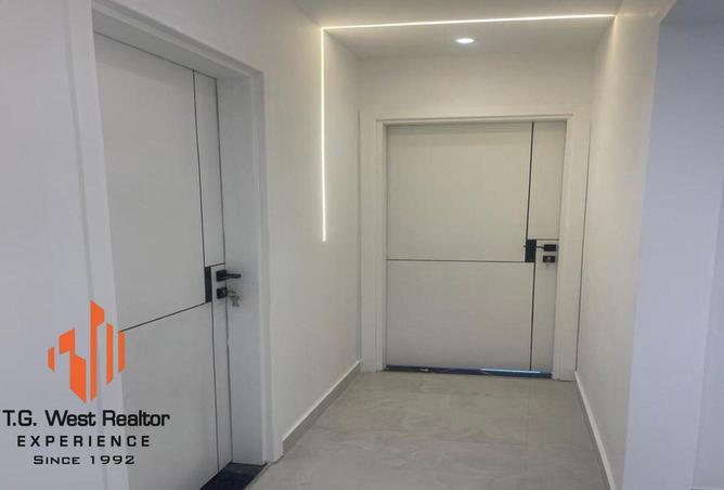 8178089 - Property Image 3