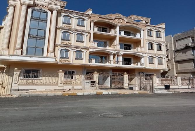 8177730 - Property Image 2