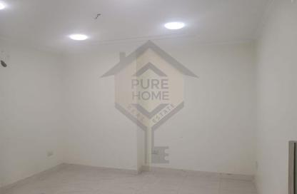 Shop - Studio - 4 Bathrooms for rent in Kamal Eldin Salah St. - Smouha - Hay Sharq - Alexandria