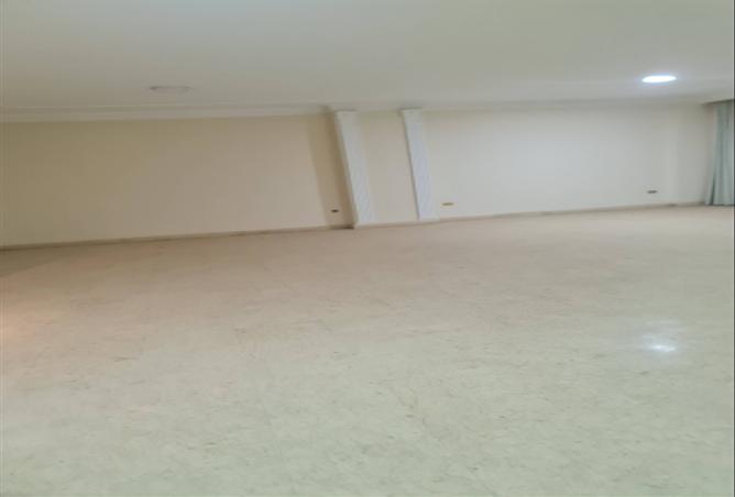 8184404 - Property Image 2