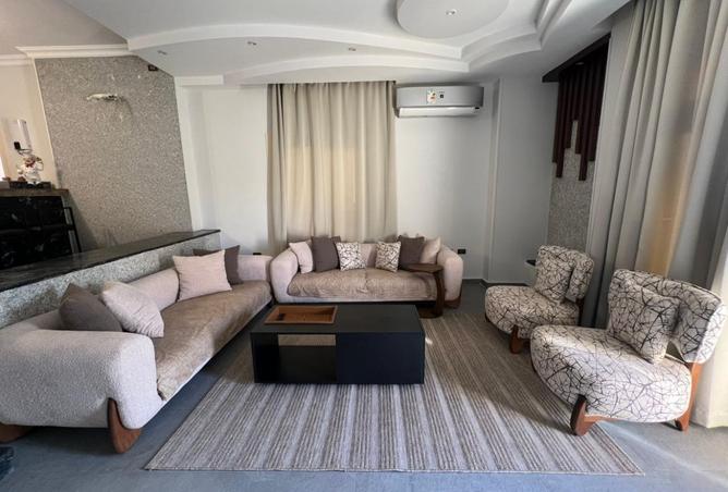 8185506 - Property Image 2