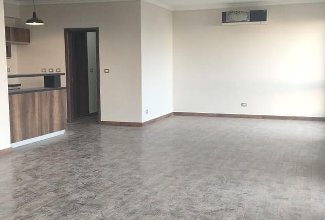 8185698 - Property Image 2