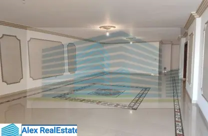 شقة - 4 غرف نوم - 3 حمامات للايجار في ميدان سموحة - سموحة - حي شرق - الاسكندرية