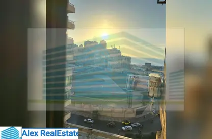 Apartment - 2 Bedrooms - 1 Bathroom for rent in Al Mosheer Ahmed Ismail St. - Sidi Gaber - Hay Sharq - Alexandria