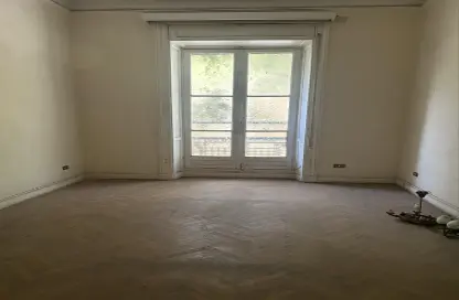 مساحات مكتبية - 7 غرف نوم - 3 حمامات للايجار في جاردن سيتي - القاهرة