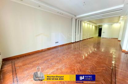 Apartment - 3 Bedrooms - 2 Bathrooms for rent in Roushdy St. - Roushdy - Hay Sharq - Alexandria