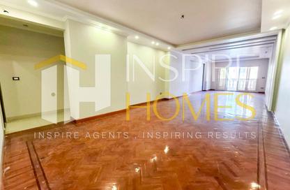 Apartment - 3 Bedrooms - 2 Bathrooms for rent in Roushdy St. - Roushdy - Hay Sharq - Alexandria