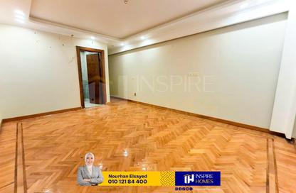 Apartment - 3 Bedrooms - 2 Bathrooms for rent in Roushdy St. - Roushdy - Hay Sharq - Alexandria