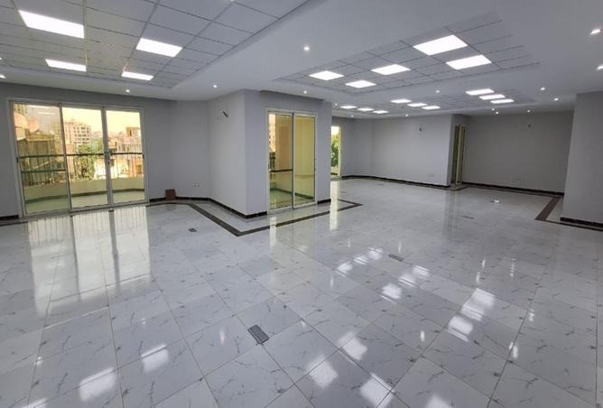 8351993 - Property Image 2