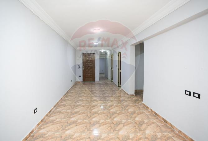 8207058 - Property Image 2