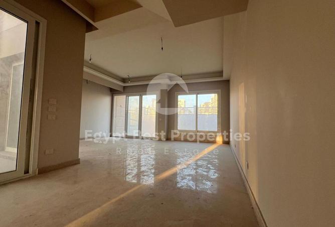 8210850 - Property Image 2